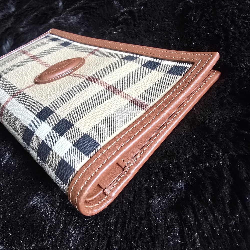 Authentic Burberry Plaid Continental Wallet with Brown Leather Trim - Picture 3 of 16